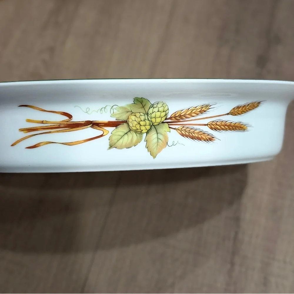 Royal Worcester 1986 Evesham Vale Green 11.25”Oval Baker Serve Dish Fruit Peach‎